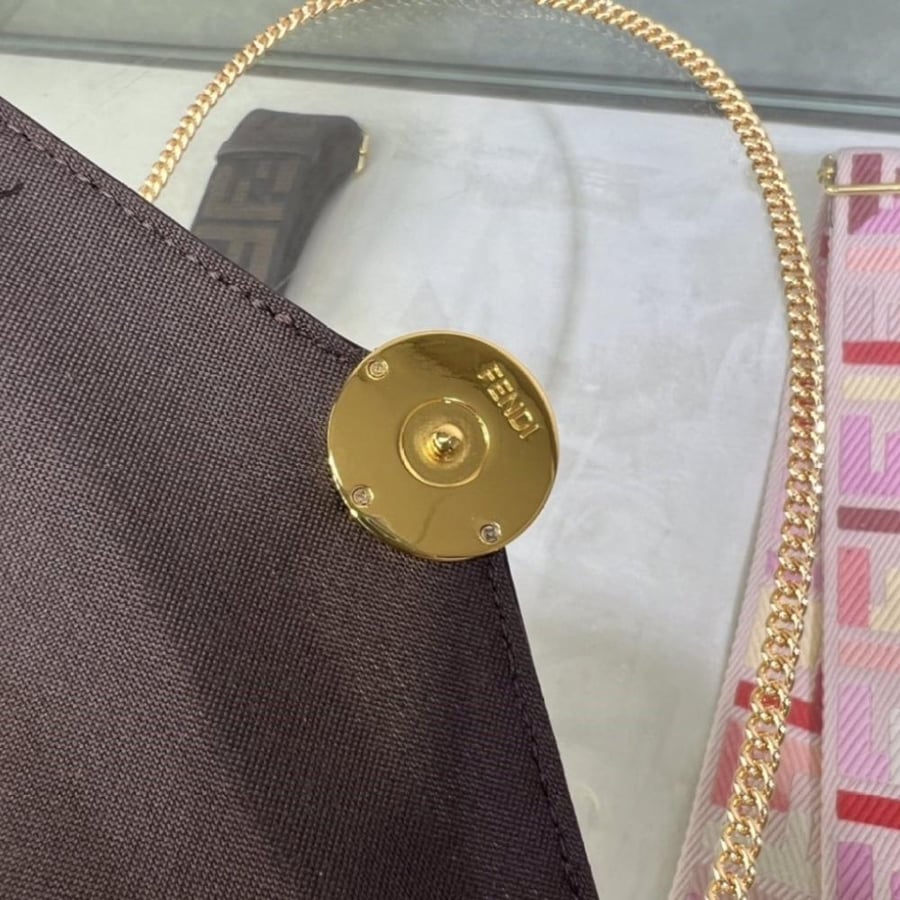 فندي كروس مقاس 22cm