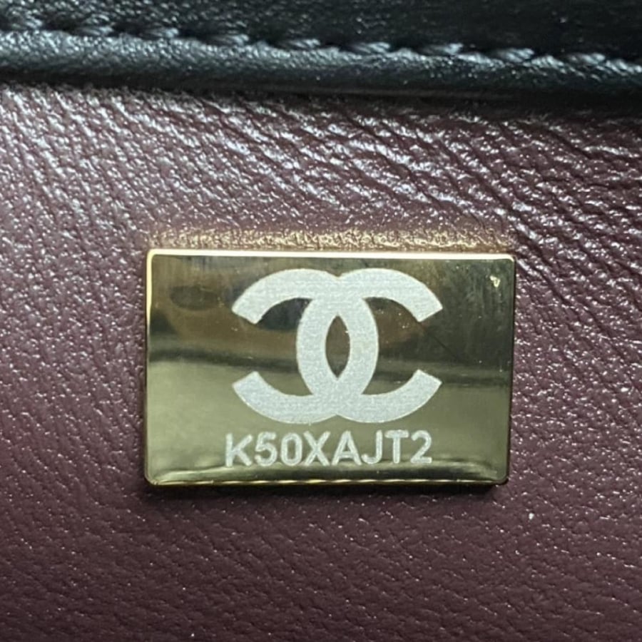 Chanel size 25 cm