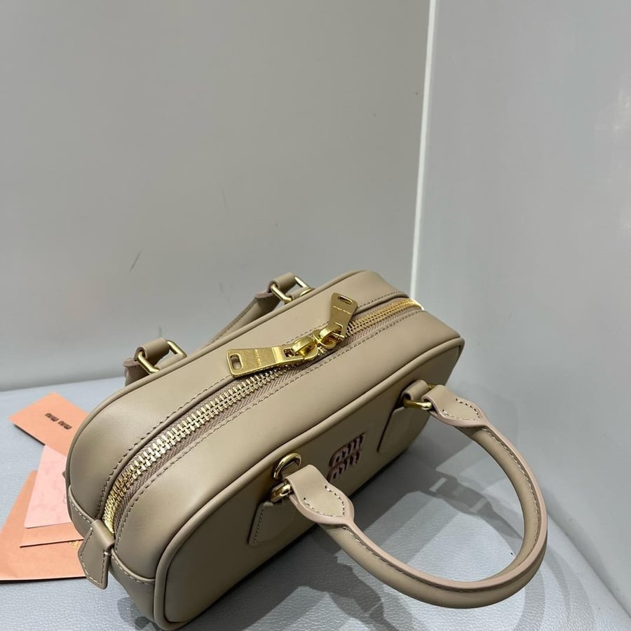 ميو ميو Arcadie مقاس 27cm