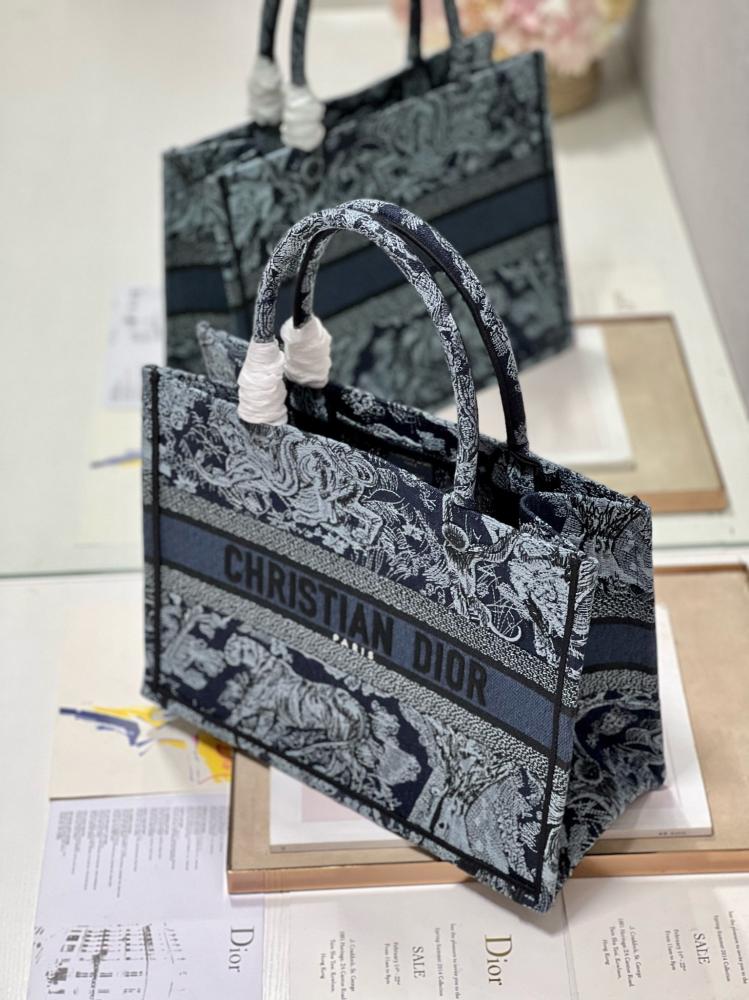 Medium Dior Book Tote