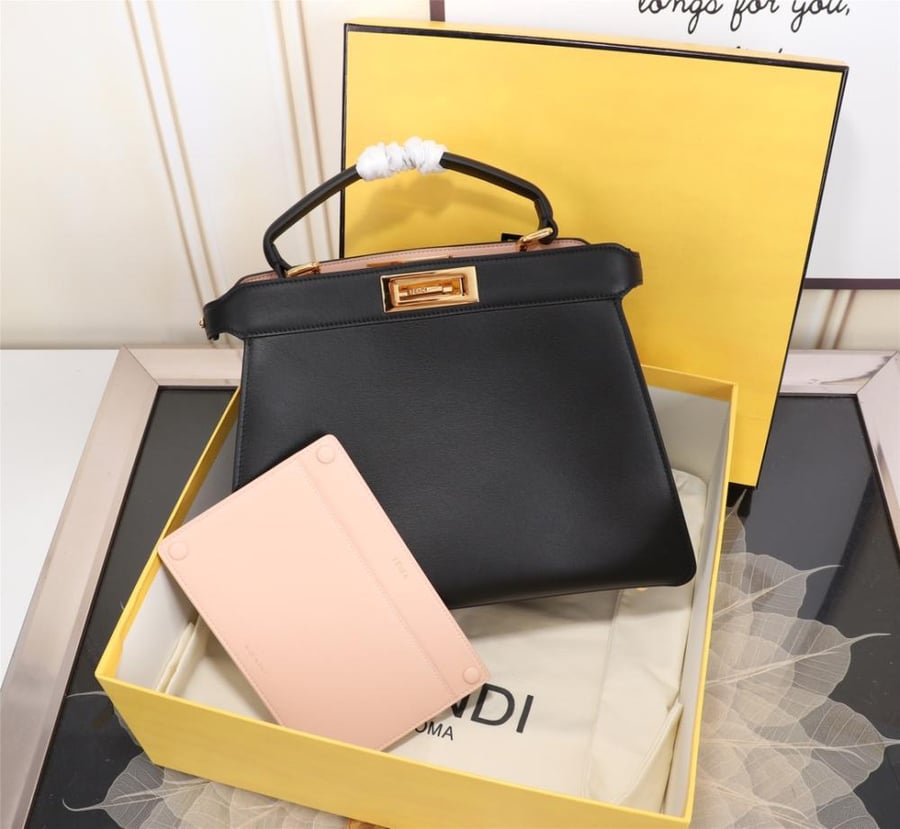 Fendi- 33cm Peekaboo