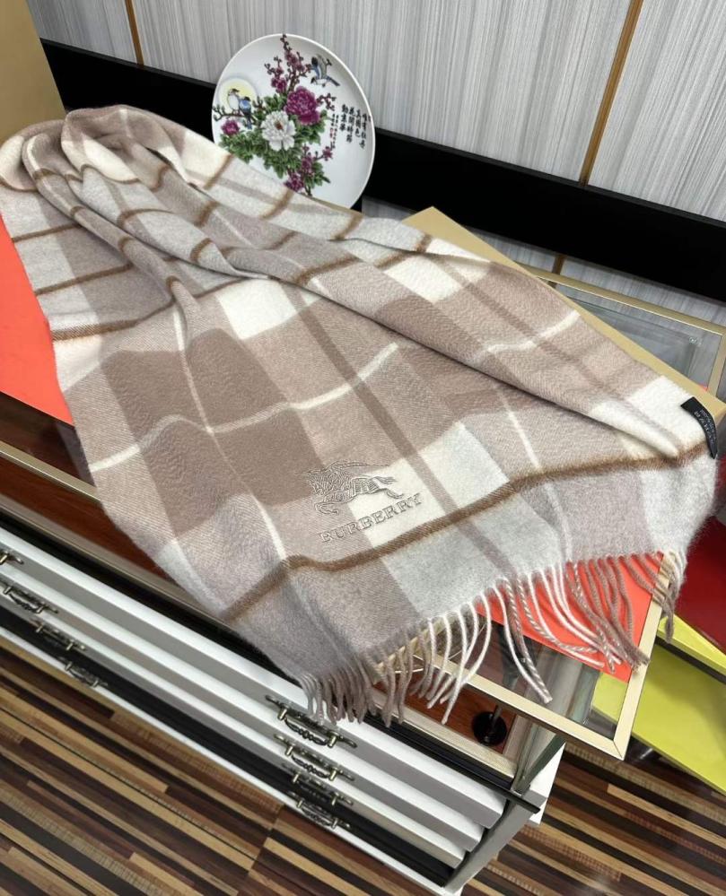 Burberry - Scarf