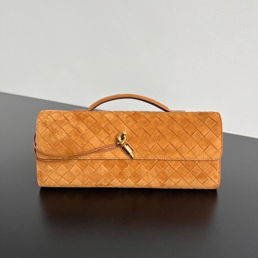 BOTTEGA VENETA Andiamo Long Clutch