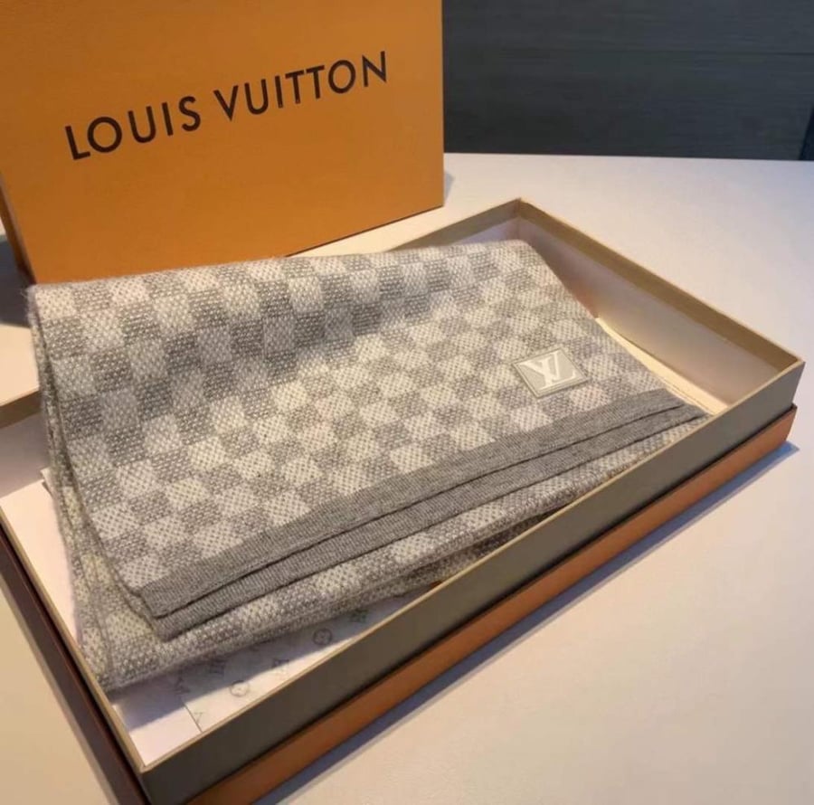 Louis Vuitton- Scarf