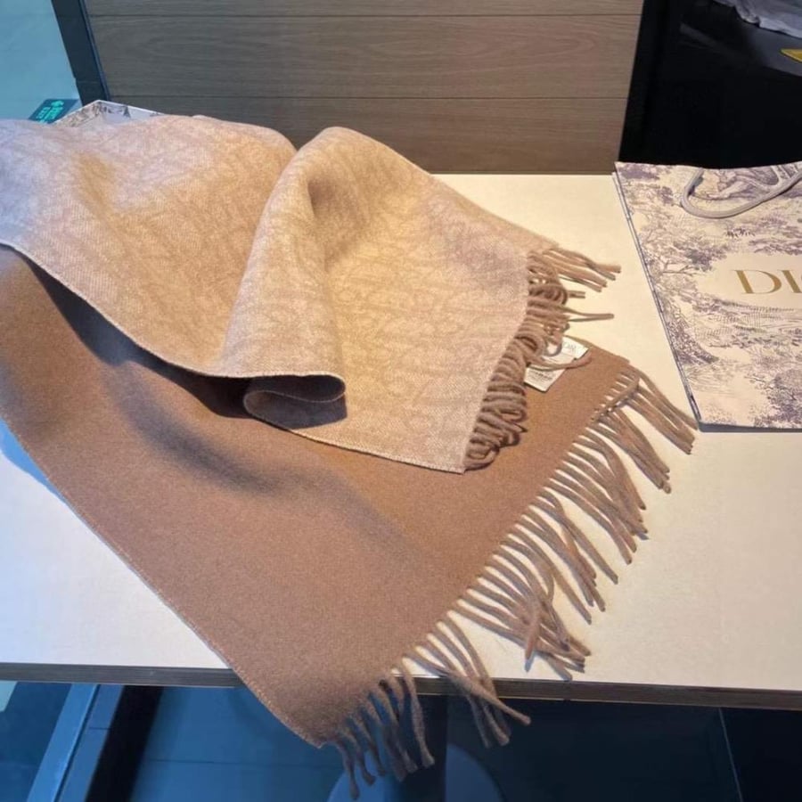 Dior- Scarf