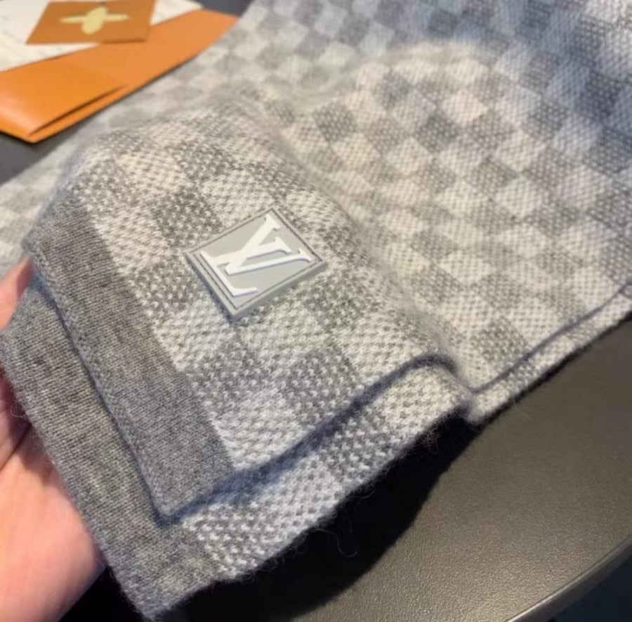 Louis Vuitton- Scarf
