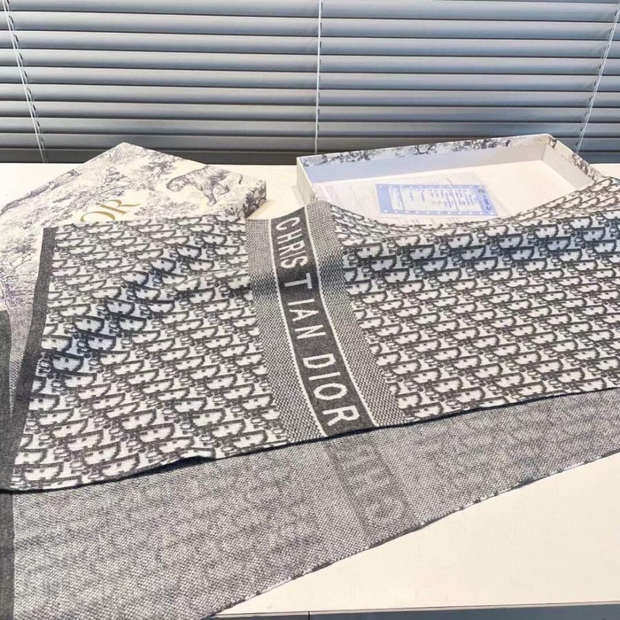 Dior- Scarf