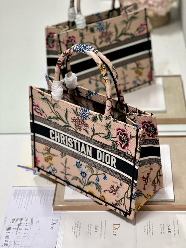 Medium Dior Book Tote