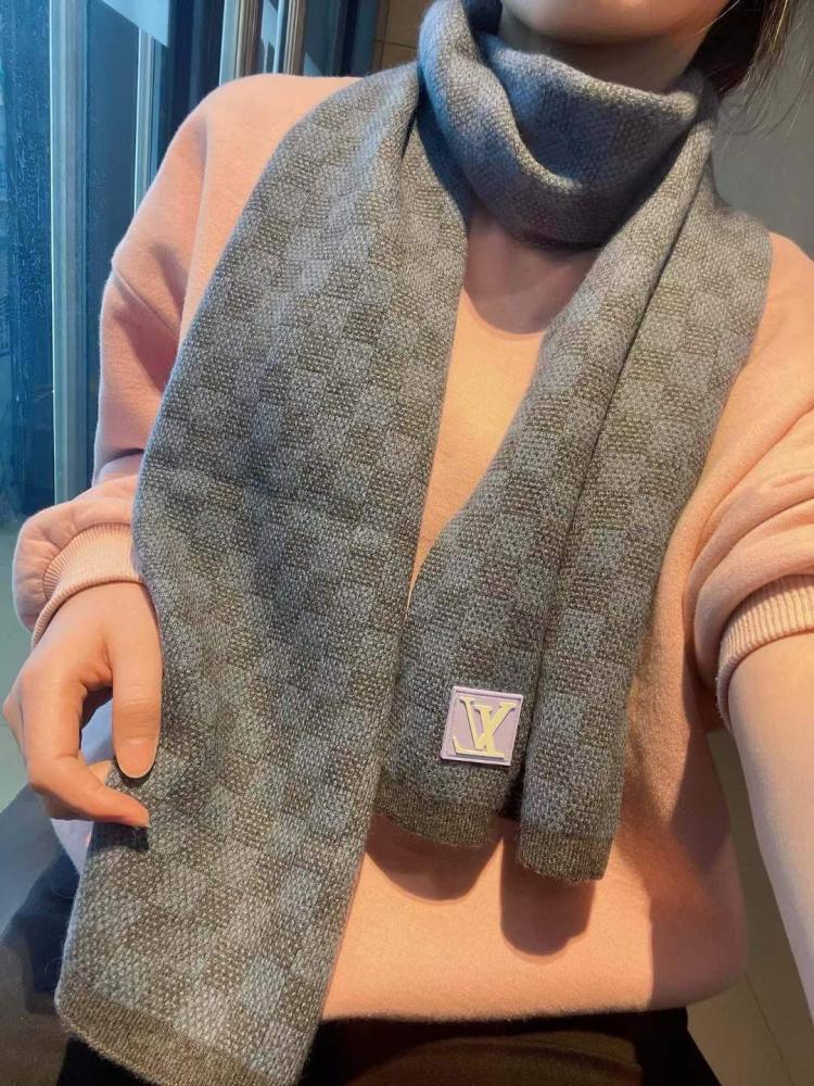 Louis Vuitton- Scarf