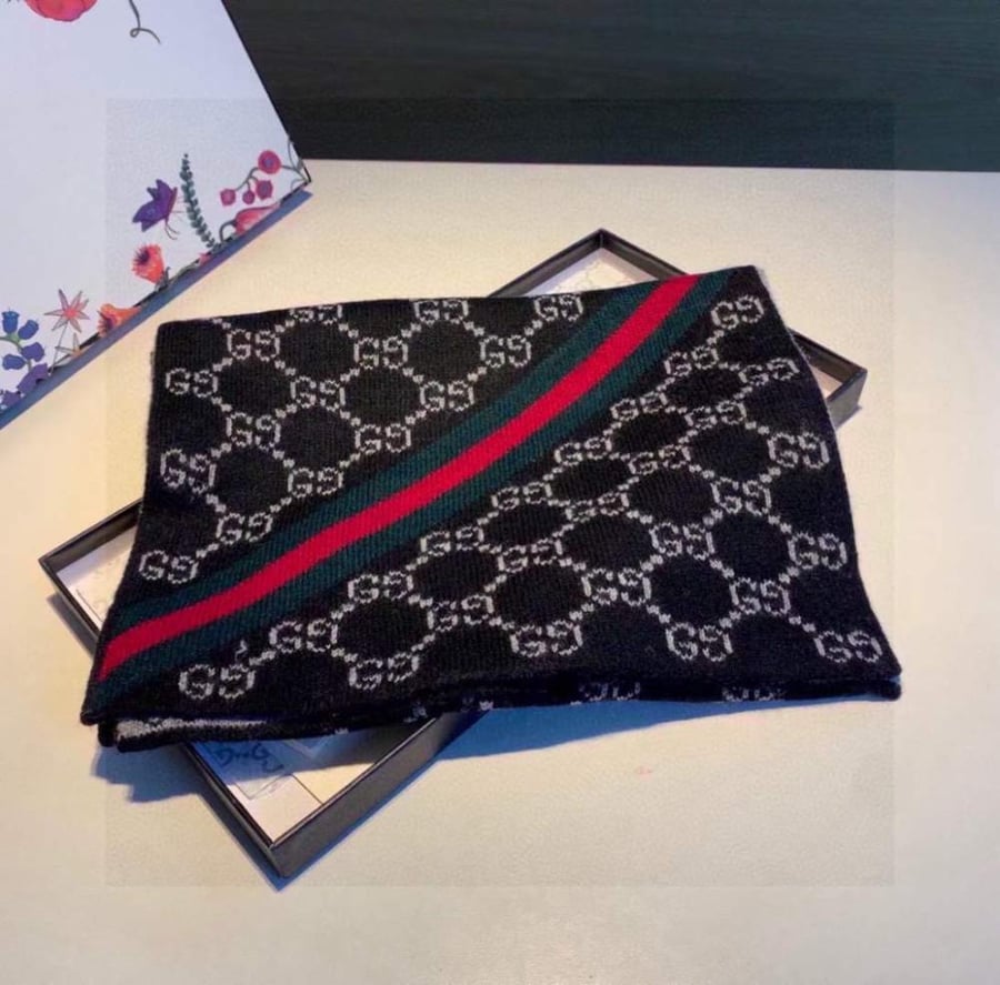 Gucci- Scarf