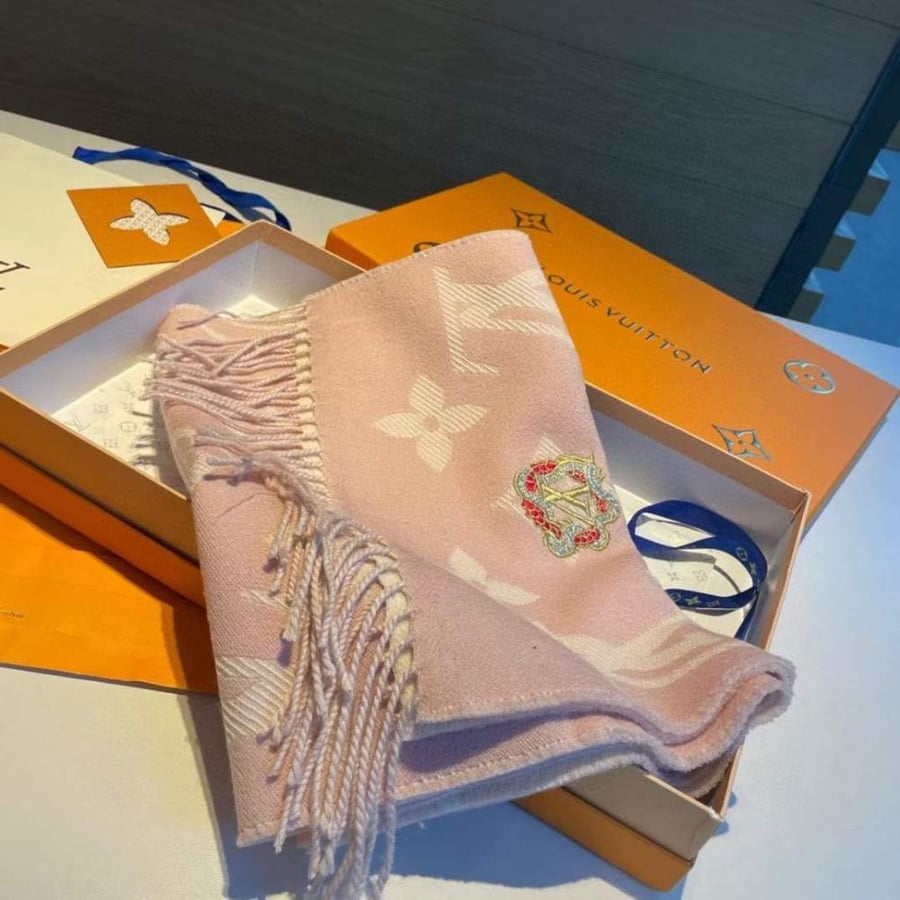 Louis Vuitton- Scarf