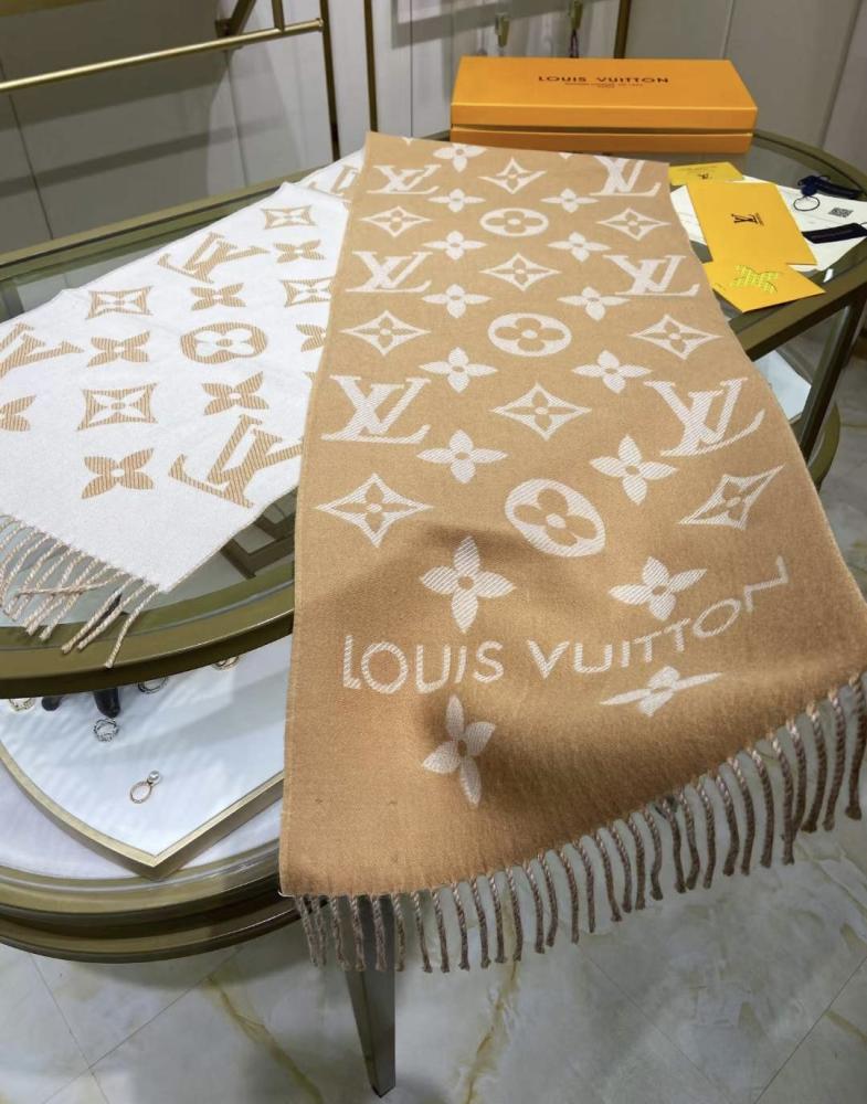Louis Vuitton - Scarf