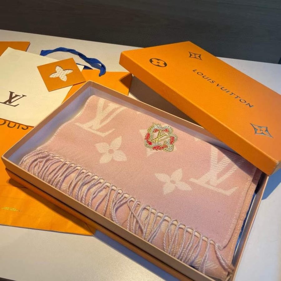 Louis Vuitton- Scarf