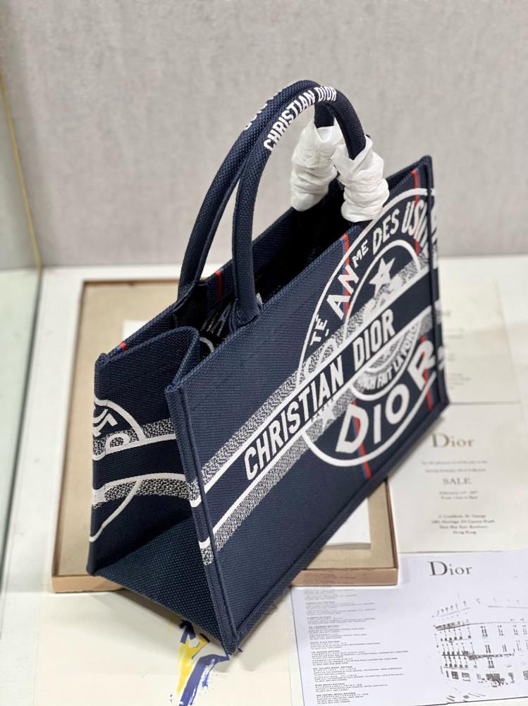 Medium Dior Book Tote