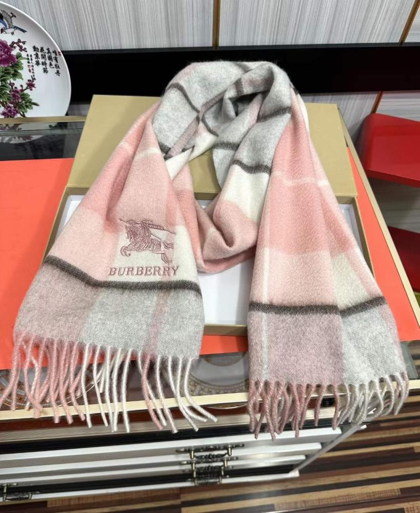 Burberry - Scarf
