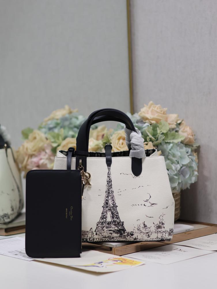 Medium Dior Toujours Bag