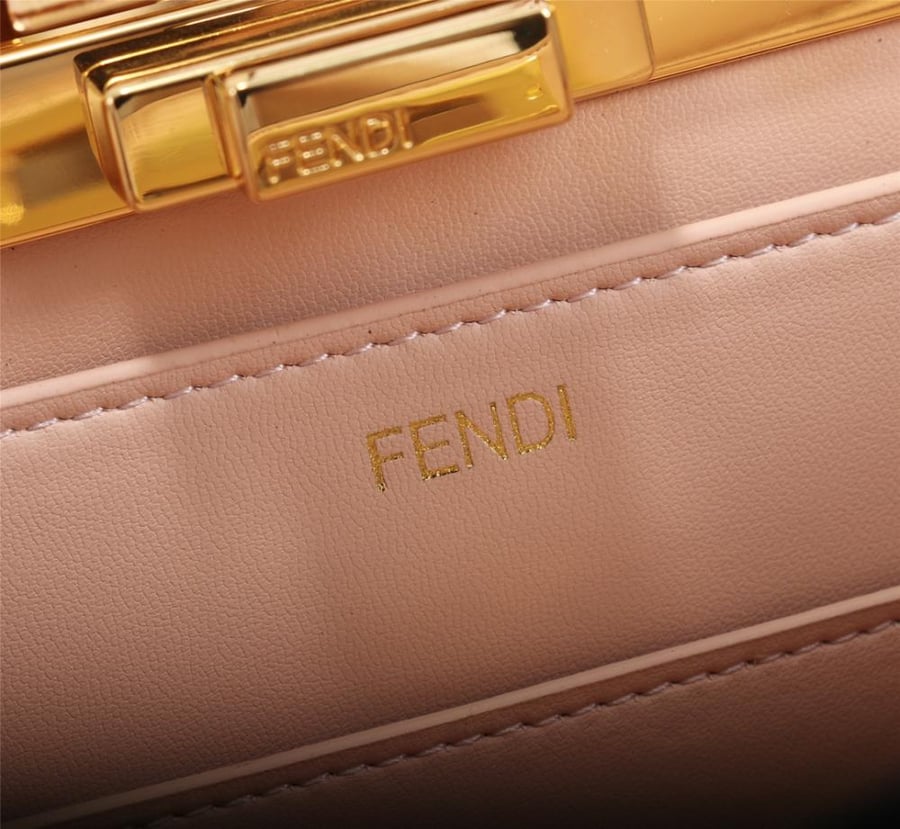 Fendi- 33cm Peekaboo