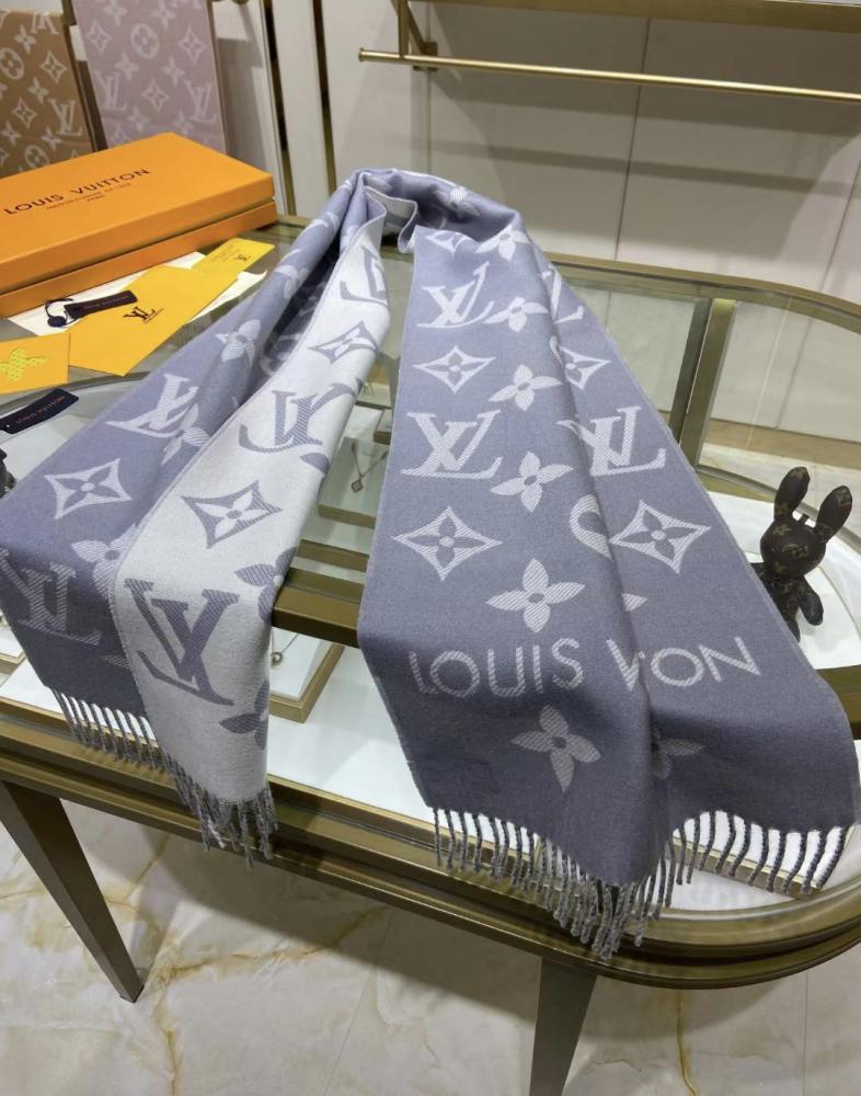 Louis Vuitton - Scarf
