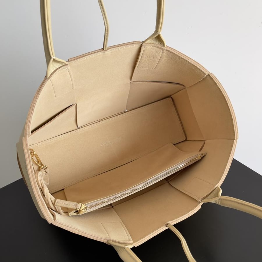 Bottega Small Arco Tote Bag