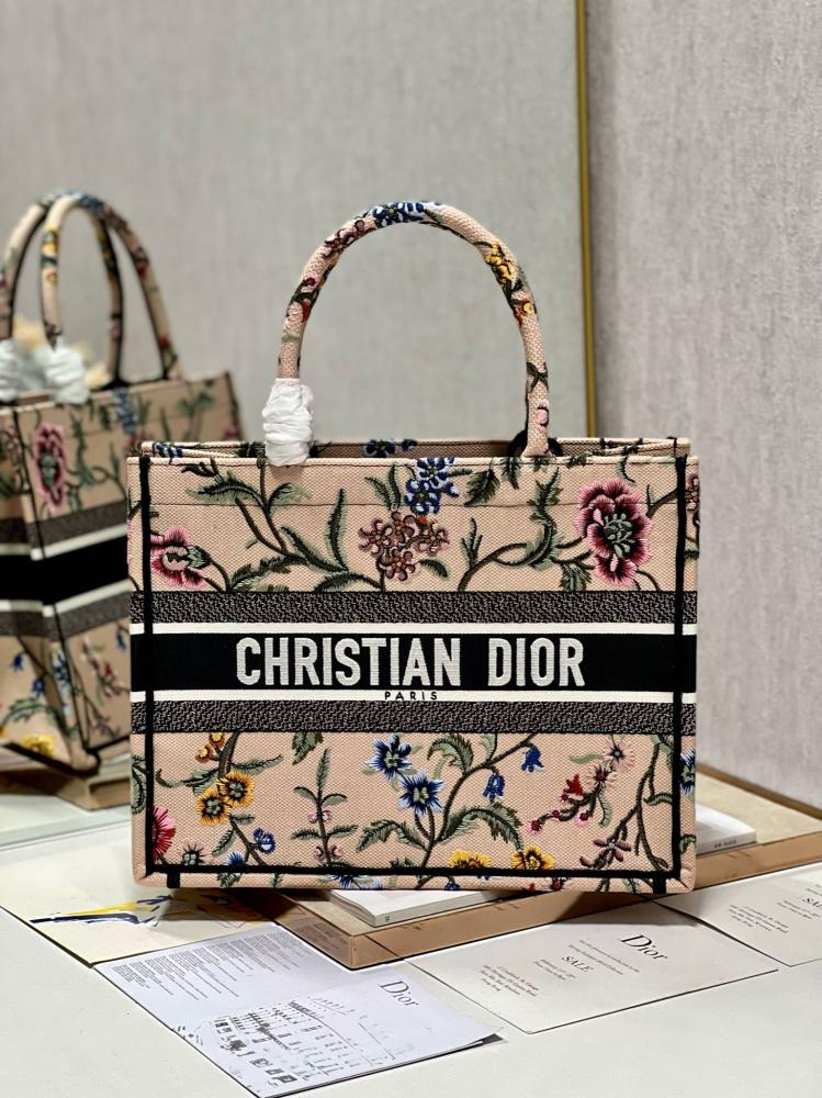 Medium Dior Book Tote