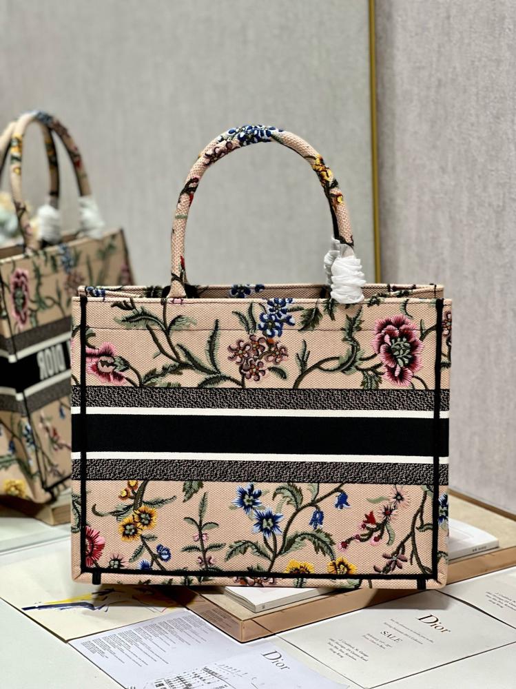 Medium Dior Book Tote