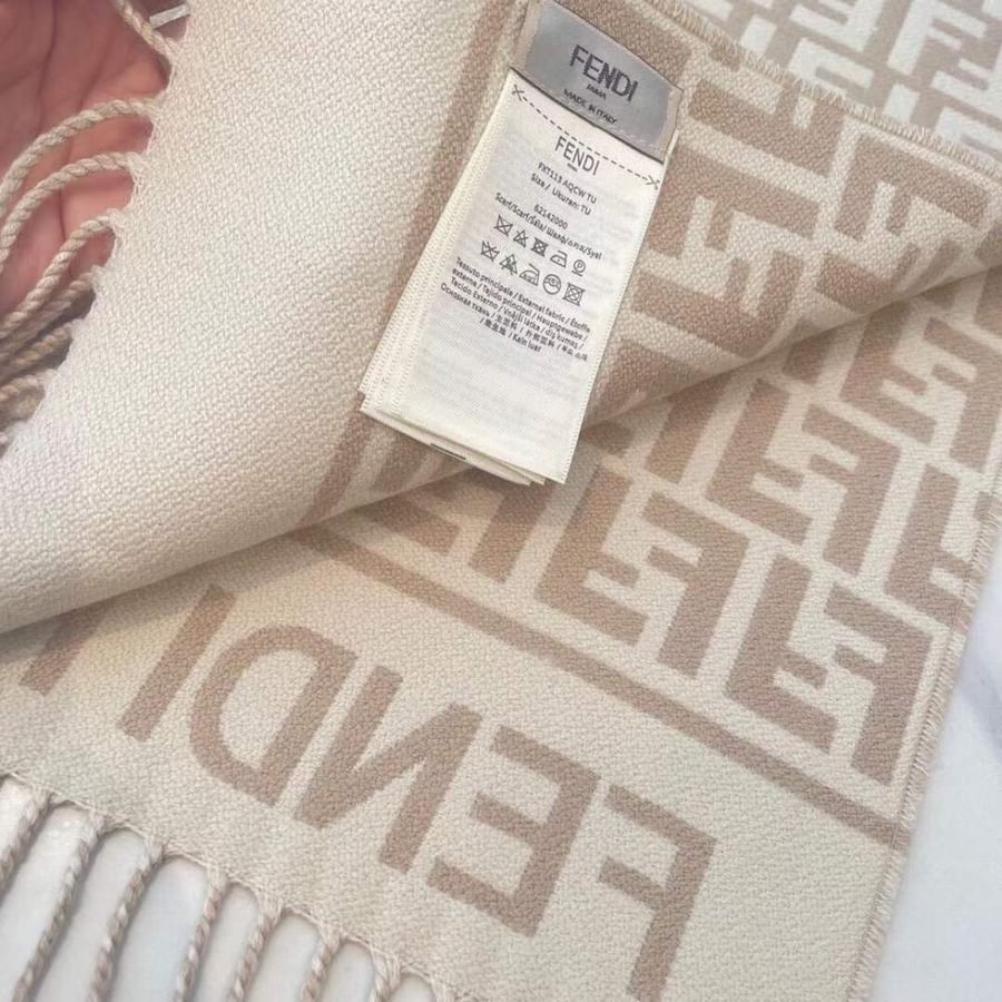 Fendi- Scarf