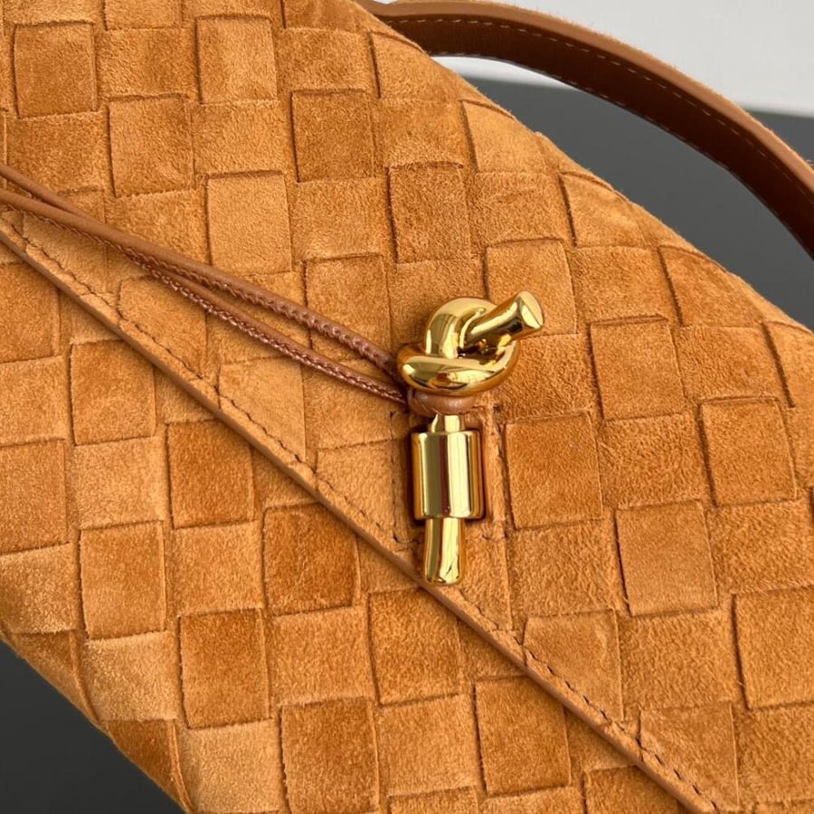 BOTTEGA VENETA Andiamo Long Clutch
