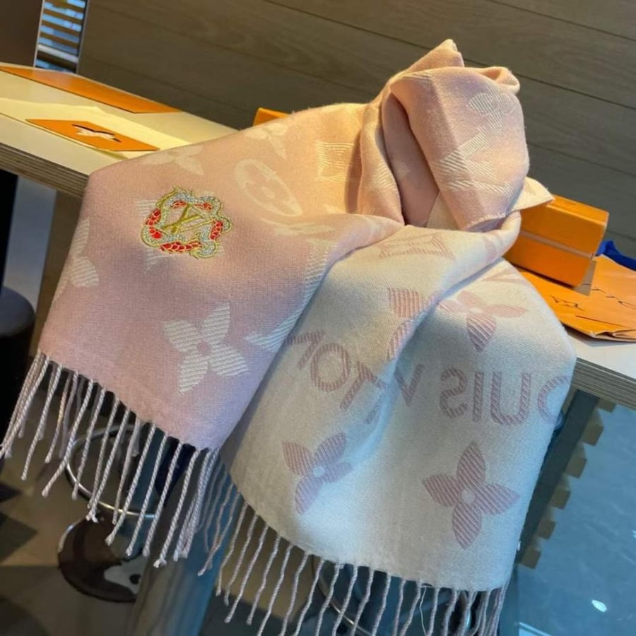 Louis Vuitton- Scarf