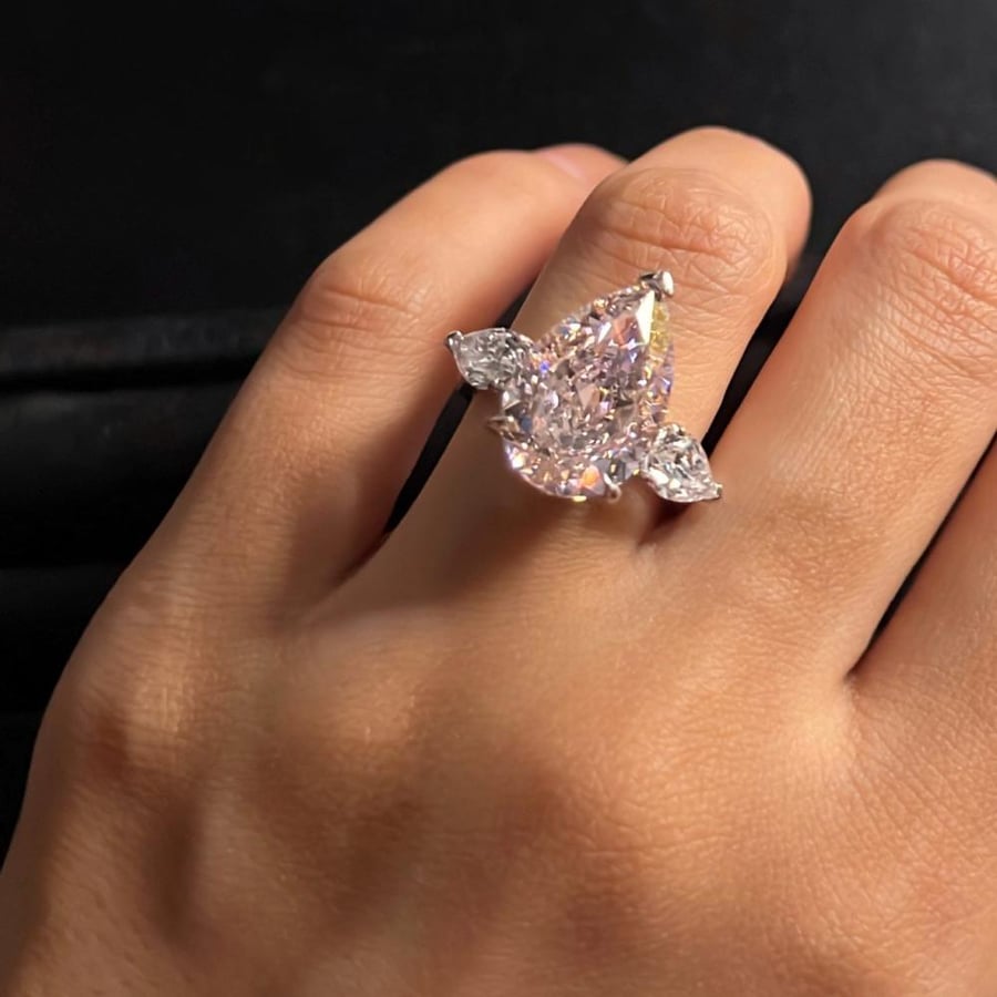 Pear cut pink