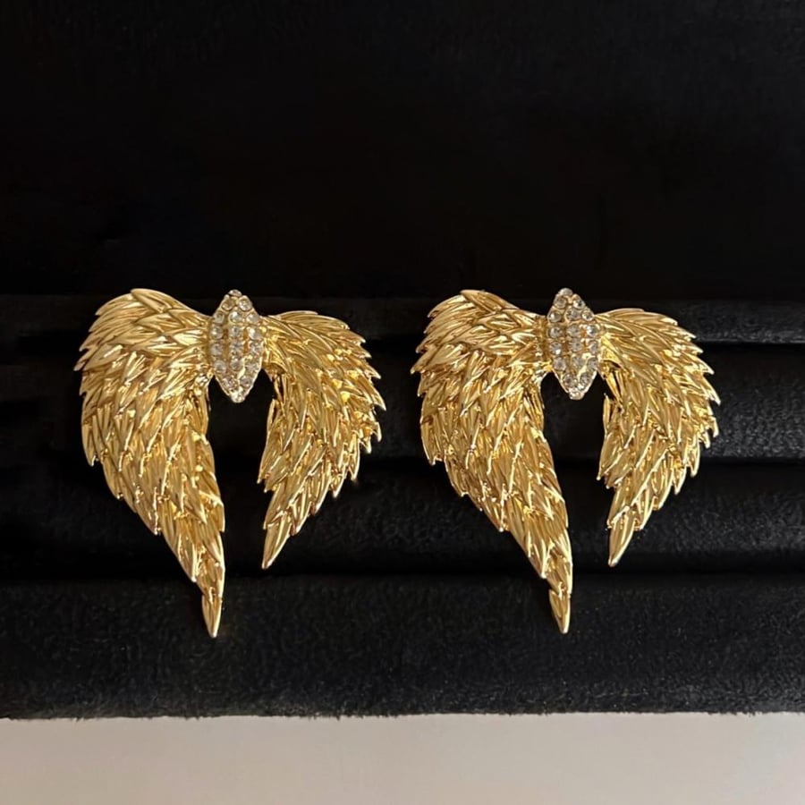 Artistic earrings