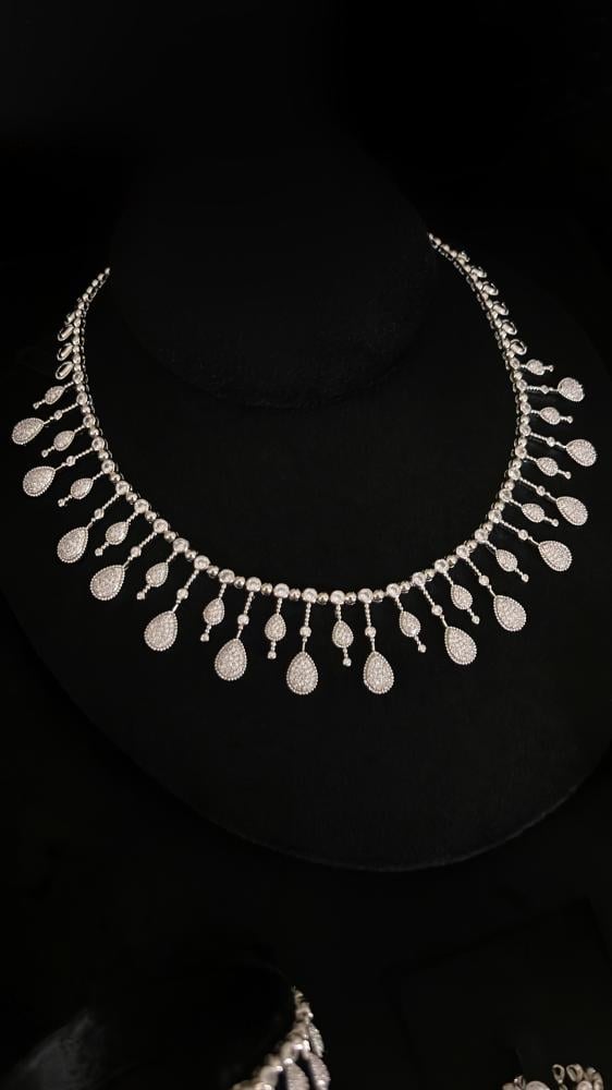 Aura set