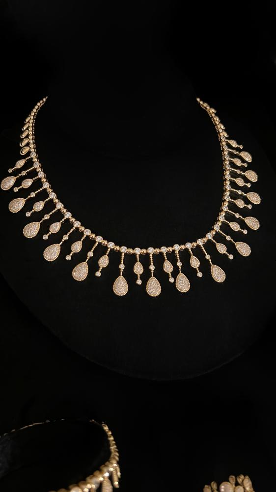 Aura set