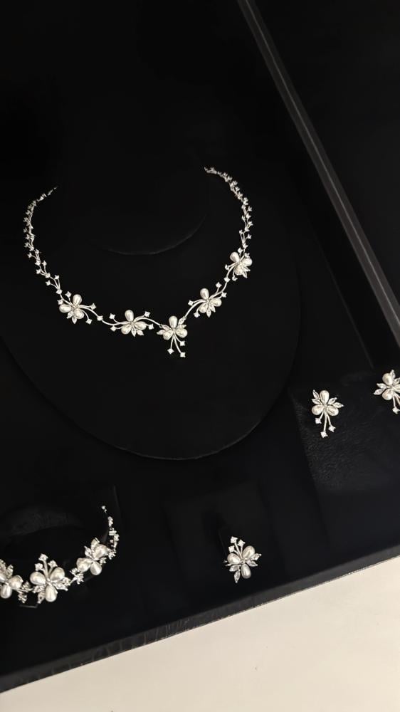 Sparkling Elegance