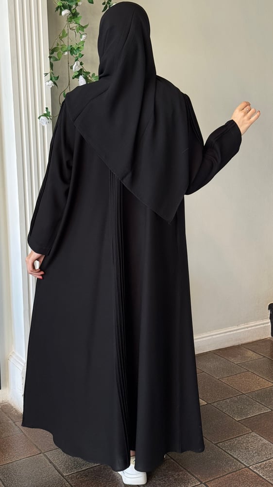 عباية مستقيمة بليسيه بالخرز الأسود #100