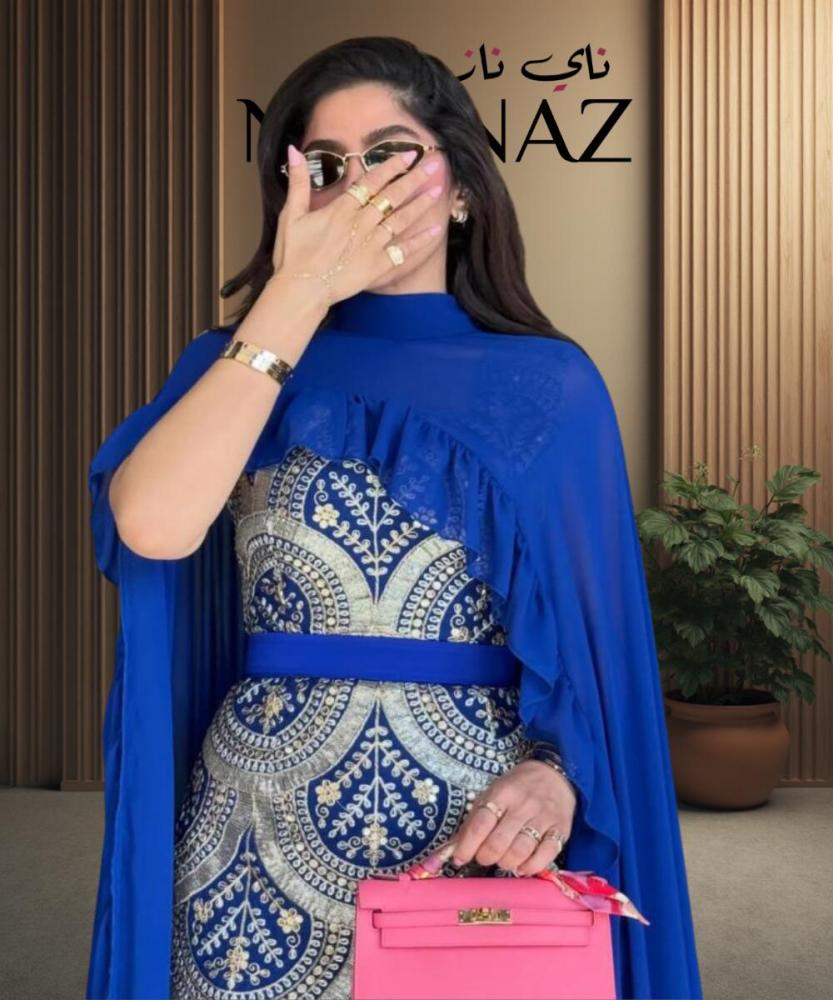 جلابية شيفون طويلة بكاب مطرز تصميم انسيابي ناي ناز