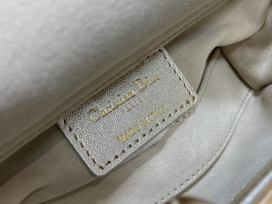 Dior gold