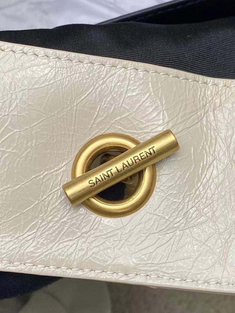 حقيبة سان لوران
