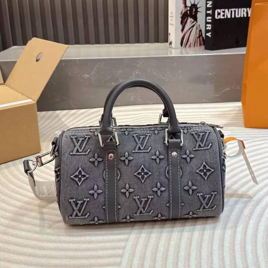 حقيبة لويس فيتون(Louis Vuitton)