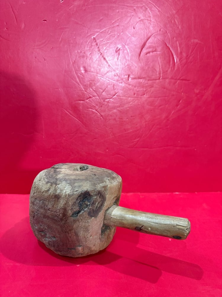 Capon or Megneh for pounding grains traditionally