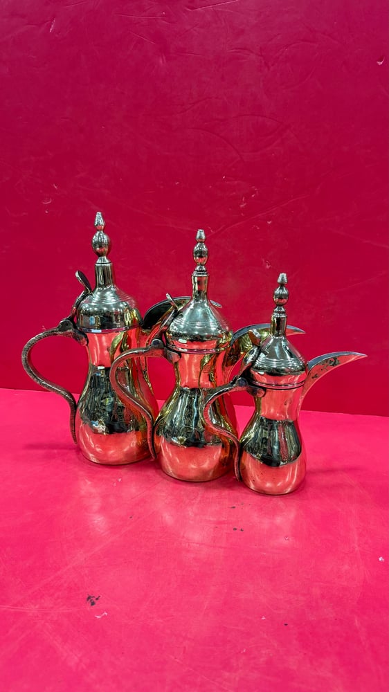 طقم دلال رسلان