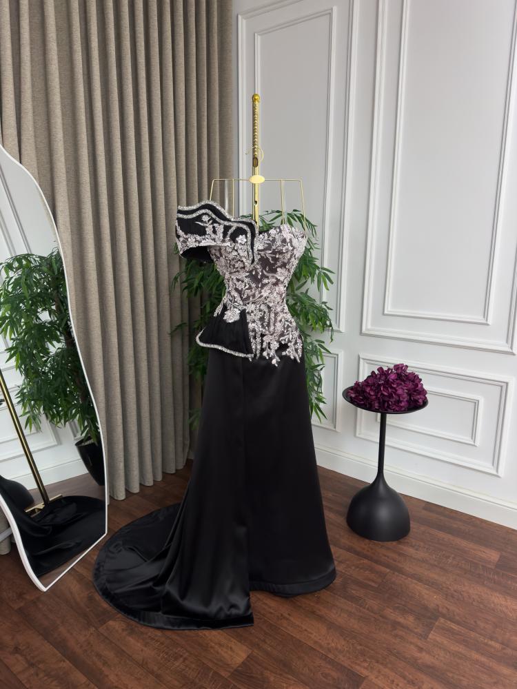 Riyouf dress
