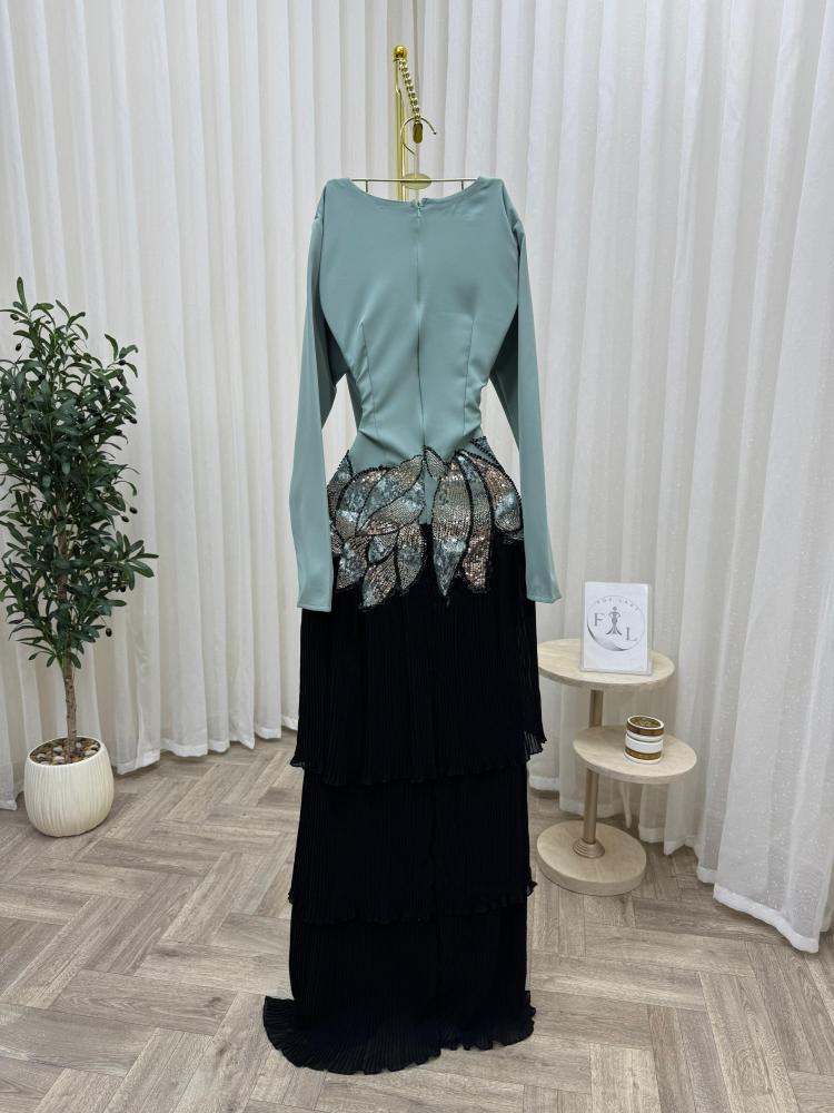 Yaslin dress