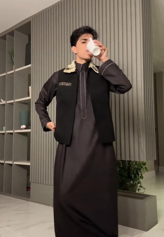 سديري رجالي سنقل فيس قلاب فرو اوف وایت