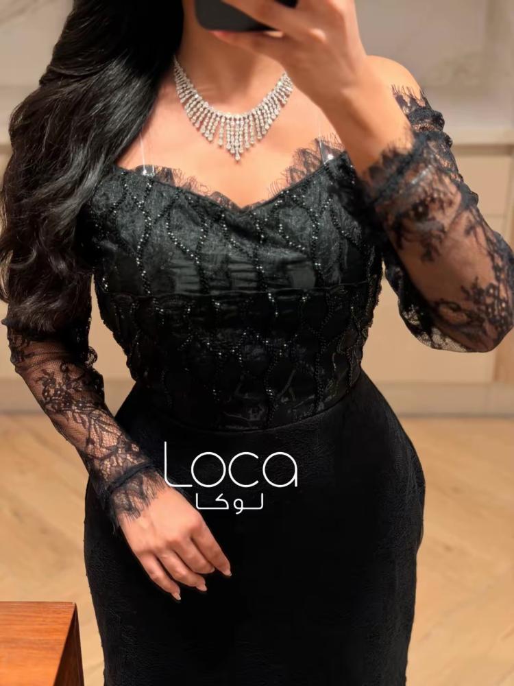 فستان سهرة أسود أوف شولدر بأكمام دانتيل