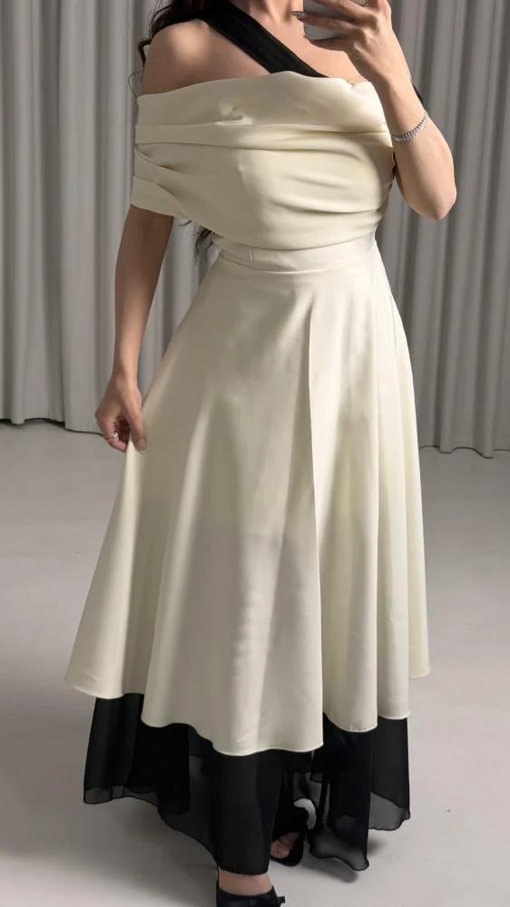 A soft dress with a soft cut