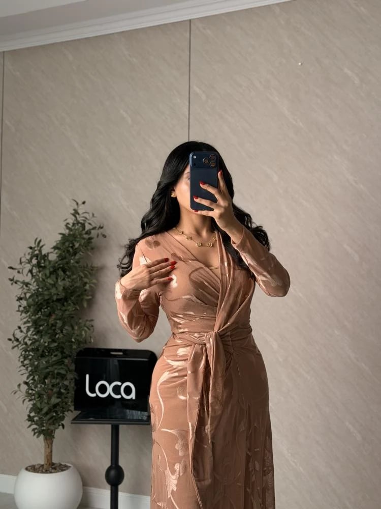 A soft dress with a lining