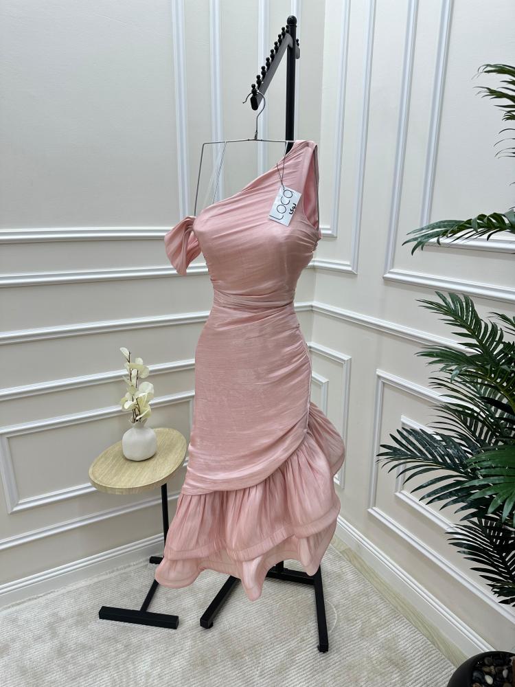 Soft pink dress