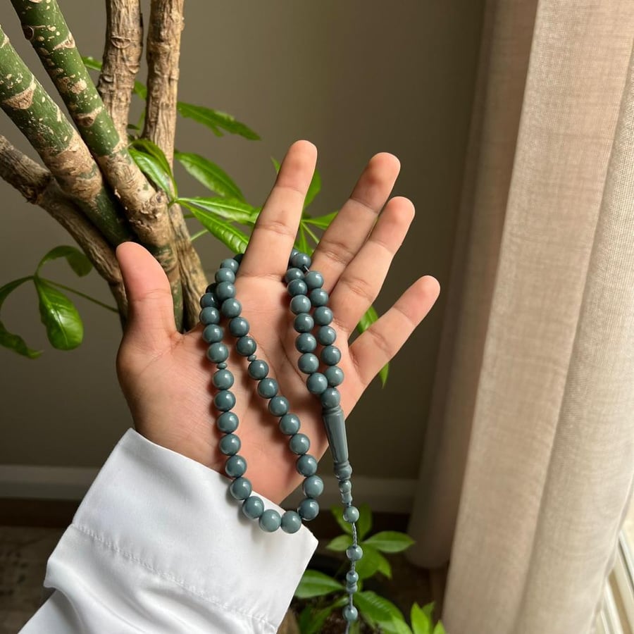 سبحة بكلايت (سبحة رمادي مزرق داكن)