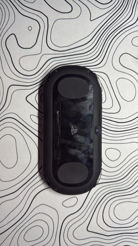 ps vita black 2000 ياباني