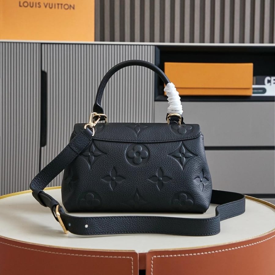 LV